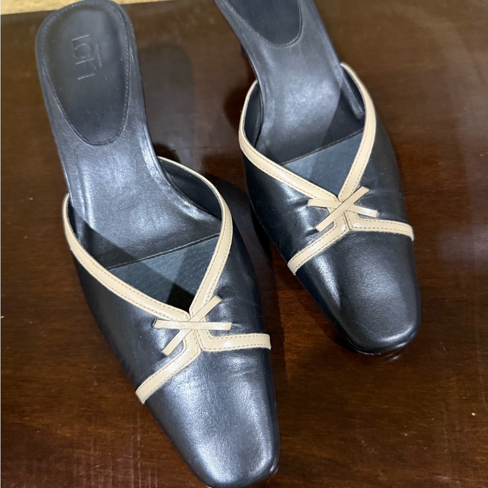 LOFT Black and Tan Women's Mules